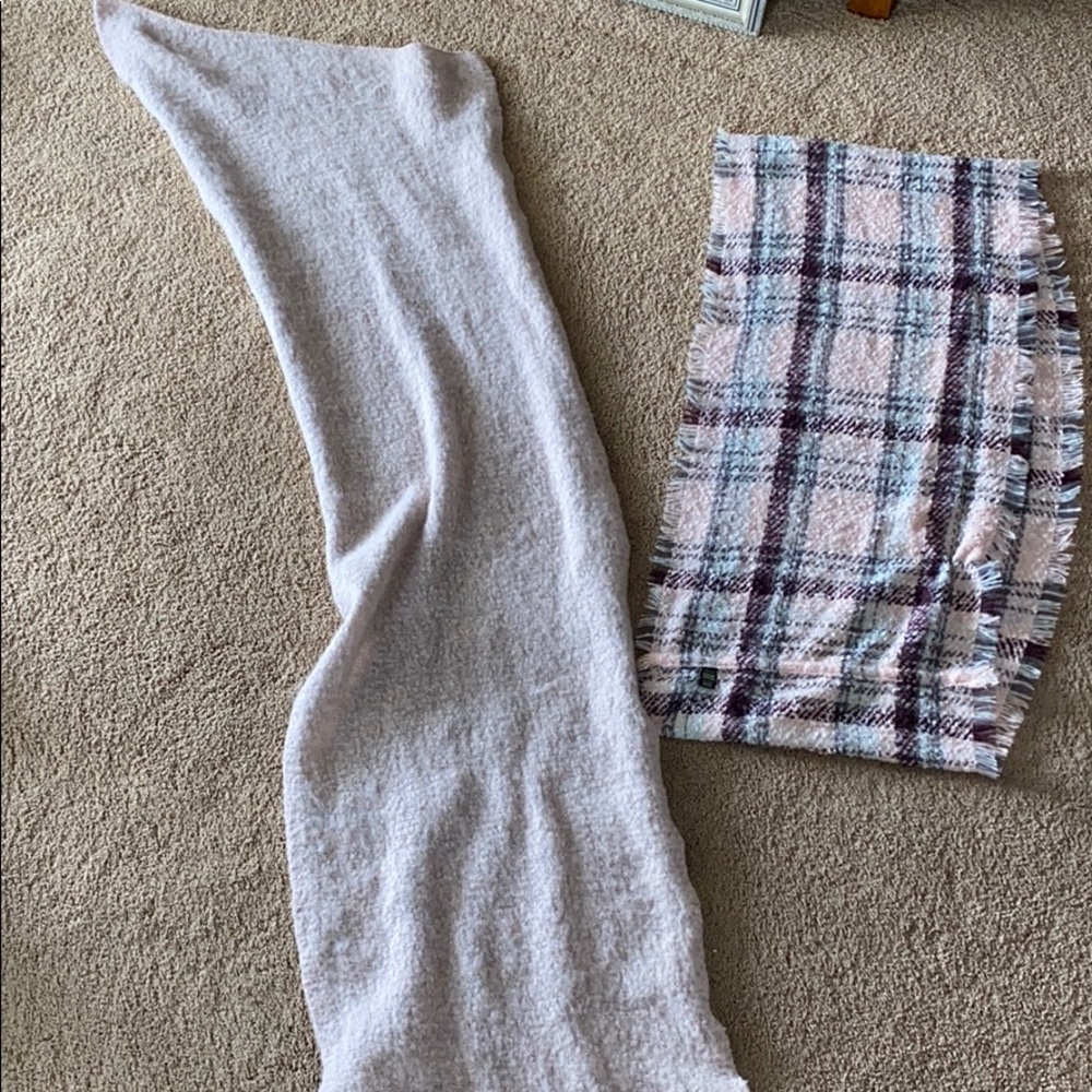 Scarf Bundle - Picture 4 of 5